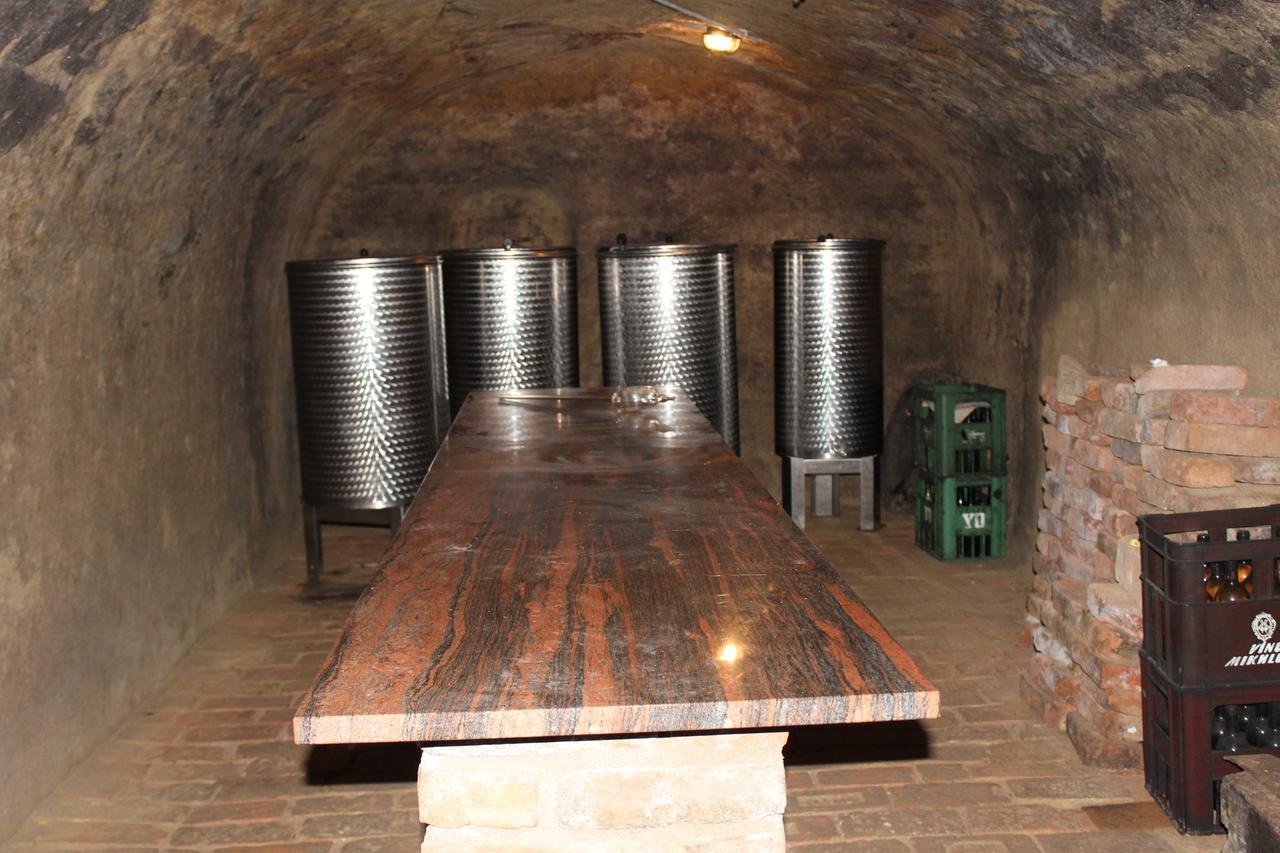 Vinařství Bičian Vrbovec Exterior foto